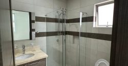 Rento Departamento, Tres Dormitorios, 4 baños, Terraza. Sector El Batán