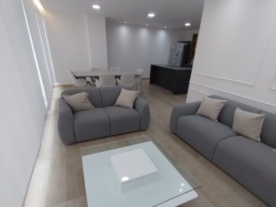 Rento Departamento, Amoblado, Tres Dormitorios, A Estrenar, Terraza. Sector La Carolina