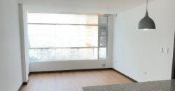Vendo Suite, Un Dormitorio, Sin Amoblar, Parqueadero, Bodega. Sector La Carolina