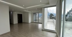 Rento Departamento, Tres Dormitorios, 4 baños, Terraza. Sector El Batán