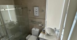 Rento Departamento, Dos Dormitorios, Sin Amoblar, Parqueadero. Sector La Carolina