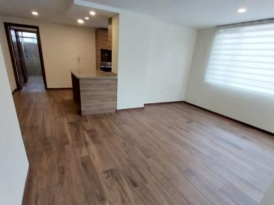 Vendo, Moderna, Suite, Sin Amoblar, Parqueadero, Bodega. Sector El Batán