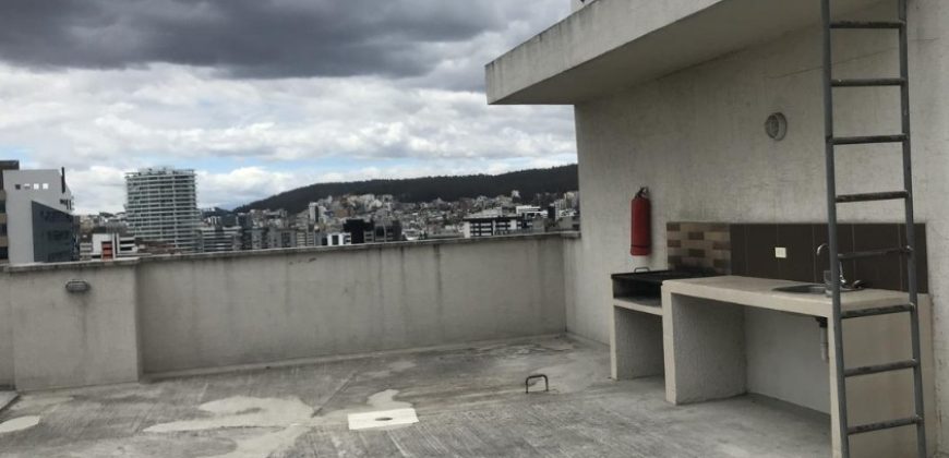 Vendo Suite (Loft), Un Dormitorio, Parqueadero, Bodega. Sector Rumipamba