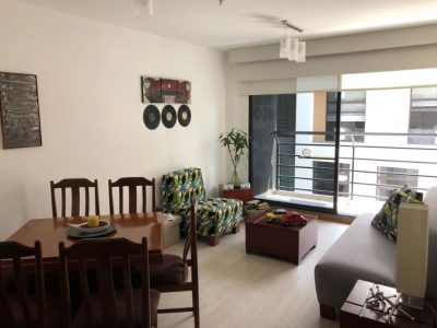 Vendo Suite, Un Dormitorio, Parqueadero, Bodega. Sector El Batán