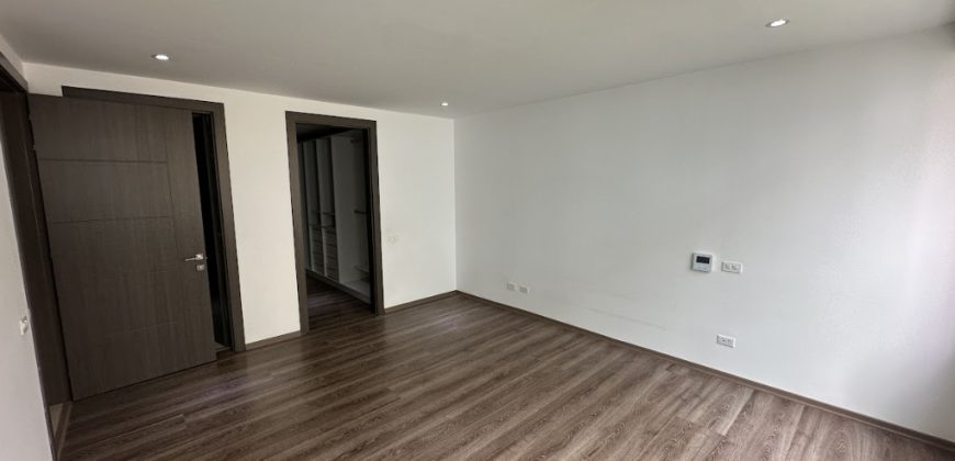 Rento Departamento, Tres Dormitorios, 4 baños. Sector El Batán