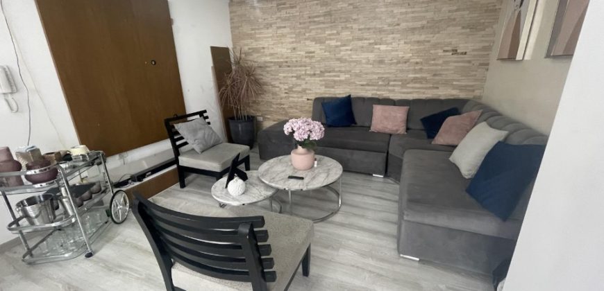 Vendo Departamento, Dos Dormitorios, Parqueadero, Bodega. Sector Rumipamba