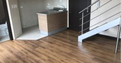 Vendo Suite (Loft), Un Dormitorio, Parqueadero, Bodega. Sector Rumipamba