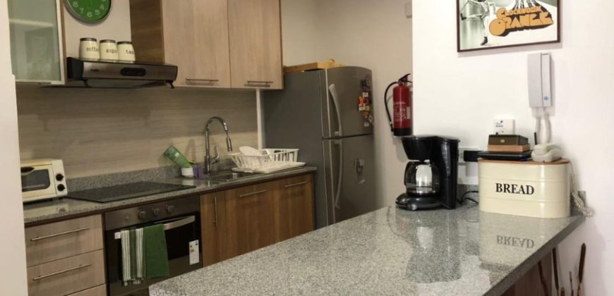 Vendo Suite, Un Dormitorio, Parqueadero, Bodega. Sector El Batán