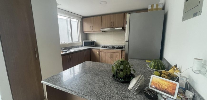 Vendo Departamento, Dos Dormitorios, Parqueadero, Bodega. Sector Rumipamba