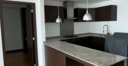 Vendo Suite, Un Dormitorio, Sin Amoblar, Parqueadero, Bodega. Sector La Carolina