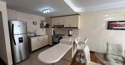 Vendo Departamento, Amoblado, Dos Dormitorios, Parqueadero. Sector Quicentro