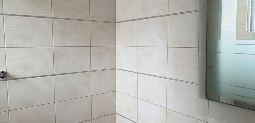 Vendo Suite, Un Dormitorio, Sin Amoblar, Parqueadero, Bodega. Sector La Carolina