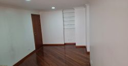 Vendo, Departamento, Dos Dormitorios, Parqueadero, Bodega. Sector La Carolina