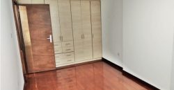 Vendo Departamento, Dos Dormitorios, Parqueadero, Bodega. Sector La Floresta