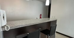 Rento Suite, Amoblada, Un Dormitorio, Parqueadero, Bodega. Sector Bellavista