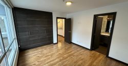 Vendo Departamento, Dos Drmitorios, Sin Amoblar, Parqueadero. Sector 12 de Octubre