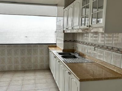 Vendo Departamento, Dos Dormitorios, Parqueadero, Bodega. Sector La Whymper