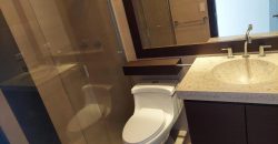 Rento Departamento, Amoblado, Tres Dormitorios, Parqueaderos. Sector la Carolina