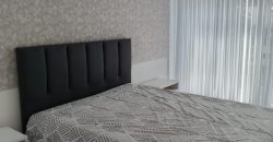 Rento Departamento, Amoblado, Tres Dormitorios. Sector La Carolina