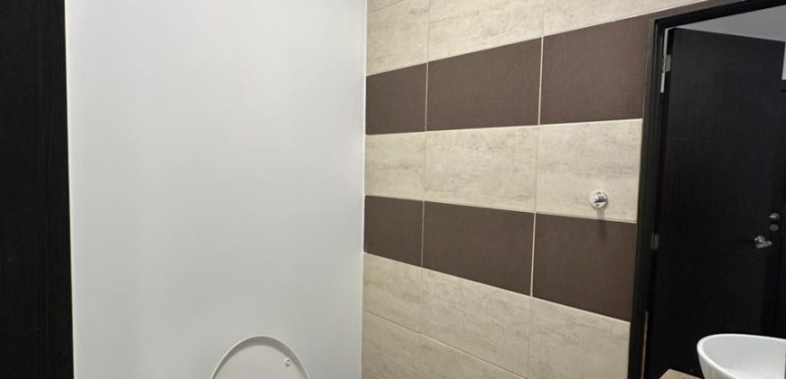 Vendo Departamento, Dos Drmitorios, Sin Amoblar, Parqueadero. Sector 12 de Octubre