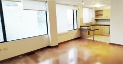 Vendo Departamento, Dos Dormitorios, Parqueadero, Bodega. Sector La Floresta