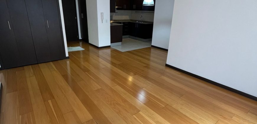 Rento Departamento, Dos Dormitorios, Sin Amoblar, Parqueadero, Bodega. Sector La Carolina