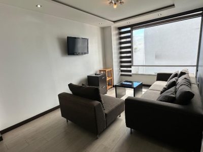 Rento Suite, Amoblada, Un Dormitorio, Parqueadero, Bodega. Sector Bellavista