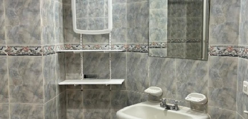 Vendo Departamento, Dos Dormitorios, Parqueadero, Bodega. Sector La Whymper