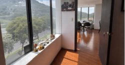 Vendo Suite, Sin Amoblar, Un Dormitorio, Parqueadero, Bodega. Sector Los Granados
