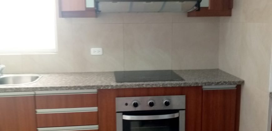 Rento Departamento, Tres Dormitorios, Sin Amoblar, Parqueadero, Bodega. Sector Quicentro