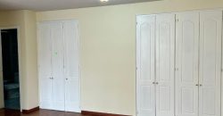 Vendo Departamento, Dos Dormitorios, Parqueadero, Bodega. Sector La Whymper