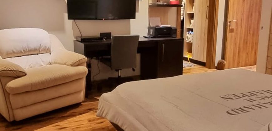 Vendo Departamento, Dos Dormitorios, Sin Amoblar. Sector La Carolina