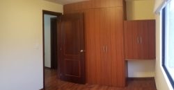 Rento Departamento, Tres Dormitorios, Sin Amoblar, Parqueadero. Sector Bosmediano