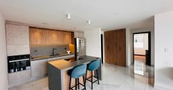 Vendo Departamento, Tres Dormitorios, Parqueadero, Bodega. Sector El Batan