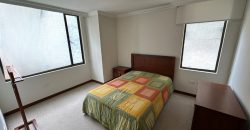 Vendo Departamento, Tres Dormitorios, Sin Amoblar, Parqueaderos, Bodega. Sector la Carolina