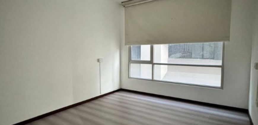 Vendo Departamento, Dos Dormitorios, Sin Amoblar, Parqueadero, Bodega. Sector La Carolina