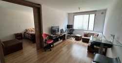 Vendo Suite, Amoblada, Un Dormitorio, Parqueadero, Balcón. Sector Los Granados