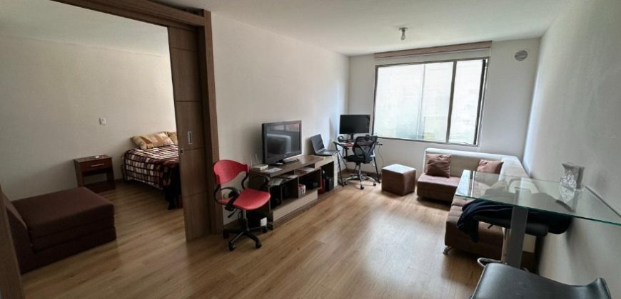 Vendo Suite, Amoblada, Un Dormitorio, Parqueadero, Balcón. Sector Los Granados