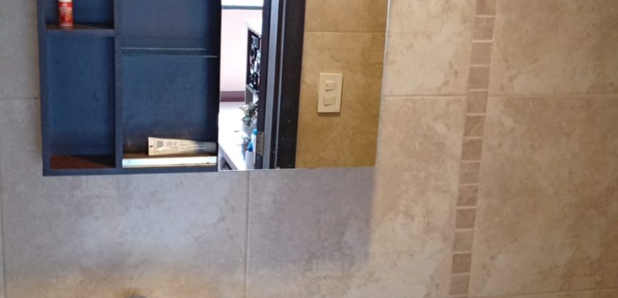 Rento Suite, Un Dormitorio, Amoblado, Parqueadero. Sector Los Granados