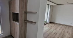 Vendo Suite, Un Dormitorios, Balcón, Parqueadero, Sector El Batán