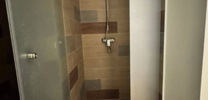 Vendo Departamento, Dos Dormitorios, Sin Amoblar, Parqueadero, Bodega. Sector La Carolina