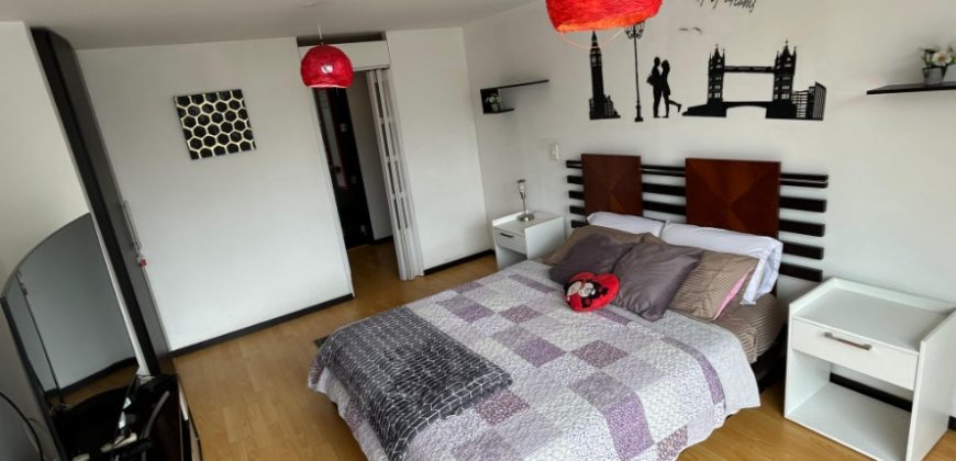 Rento Suite, Un Dormitorio, Amoblado, Parqueadero, Balcón. Sector 12 de Octubre