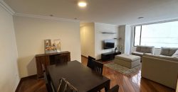 Vendo Departamento, Tres Dormitorios, Sin Amoblar, Parqueaderos, Bodega. Sector la Carolina