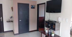 Rento Suite, Un Dormitorio, Amoblado, Parqueadero. Sector Los Granados