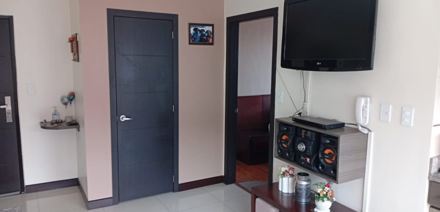 Rento Suite, Un Dormitorio, Amoblado, Parqueadero. Sector Los Granados