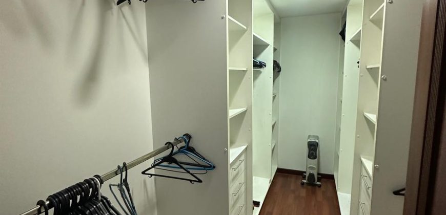 Vendo Departamento, Tres Dormitorios, Sin Amoblar. Sector La Coruña