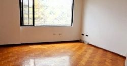 Rento Departamento, Dos Dormitorios, Parqueadero. Sector El Batán