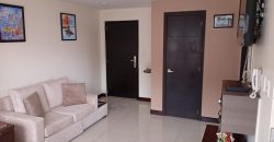 Rento Suite, Un Dormitorio, Amoblado, Parqueadero. Sector Los Granados