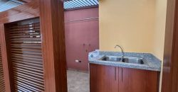 Vendo Departamento, Tres Dormitorios, Terraza Cubierta, Parqueaderos, Bodega. Sector Granados