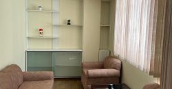 Vendo Suite, Amoblada, Un Dormitorio, Patio, Parqueadero. Sector La Whymper